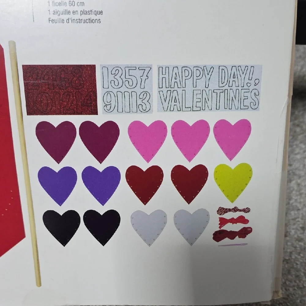 Creatology Valentine's Day Heart Banner Kit - Red and Pink